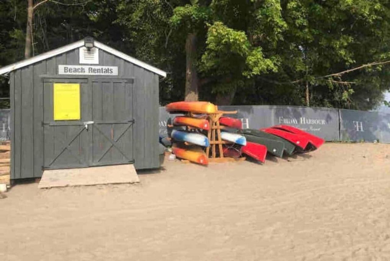 Stunning Stayz At Friday Harbour Beach Marina Resort Lake Simcoe Innisfil ภายนอก รูปภาพ